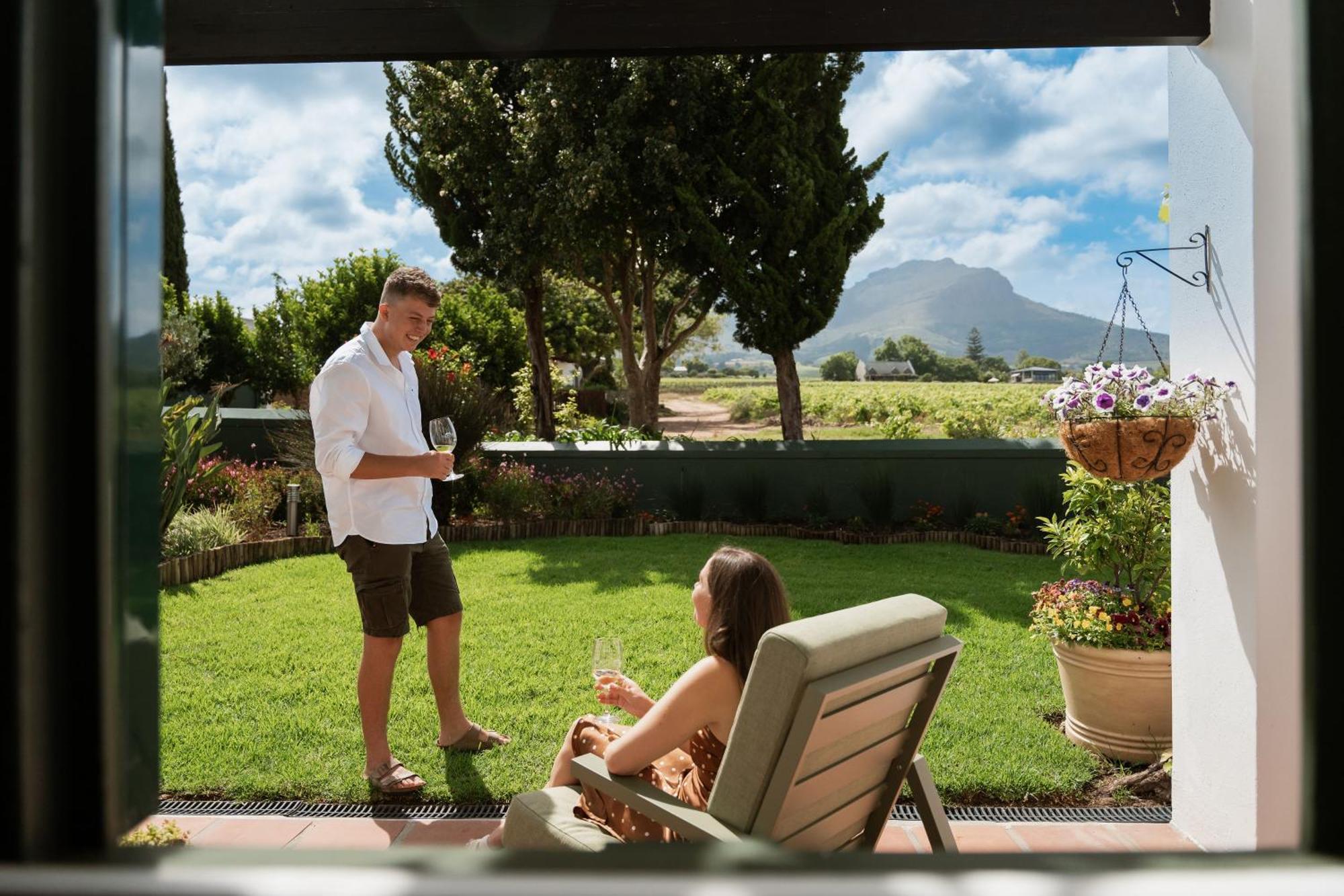 Eikendal Lodge Stellenbosch Exterior foto